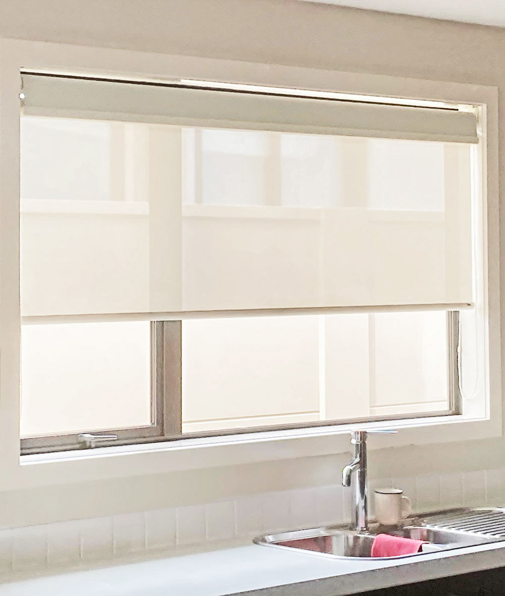 Double Roller Blind in Sunfilter white and Blockout White