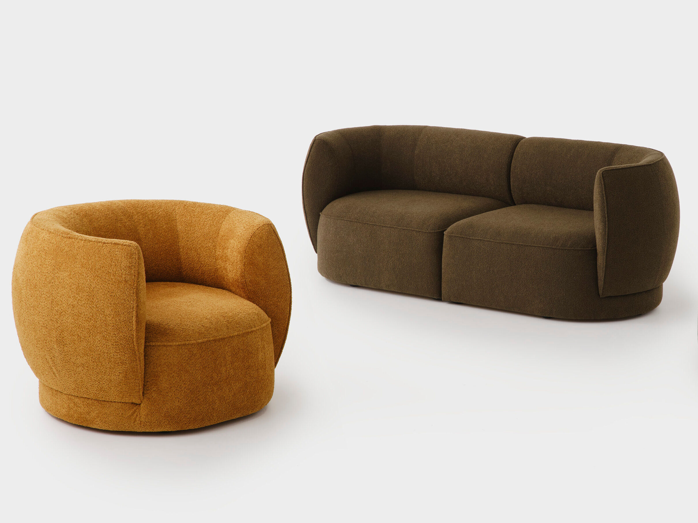 Curio Setting Lounge Chair  Seater e