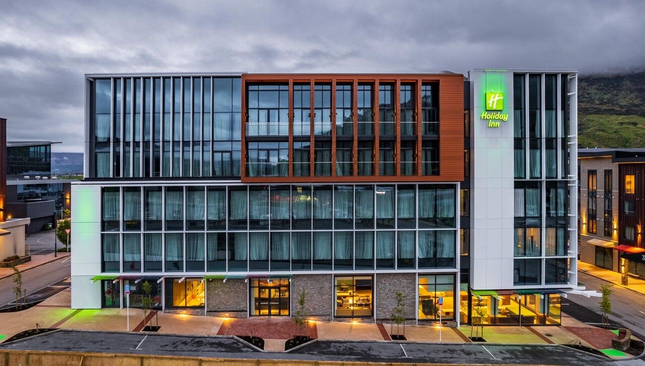 Holiday Inn 