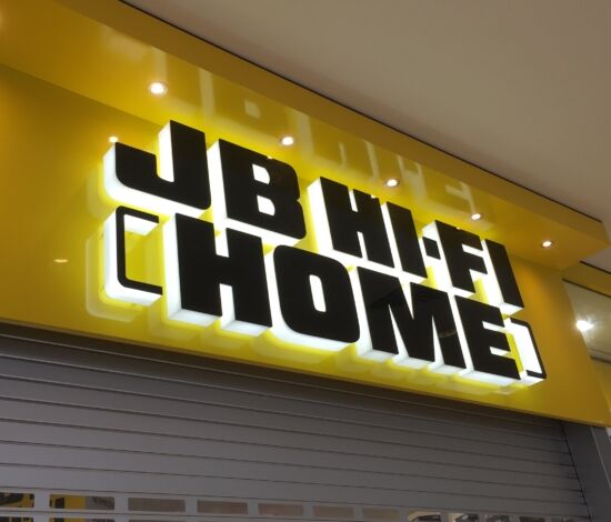 JB Hi Fi 