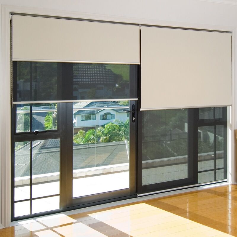 Roller blind blockout 