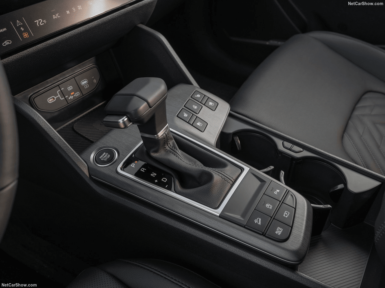 Kia Sportage   caafdfdcdbcdd