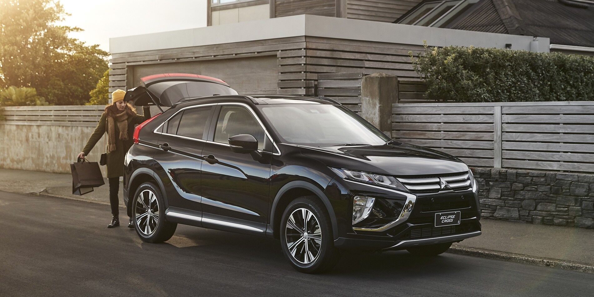 mitsubishi eclipse cross hero