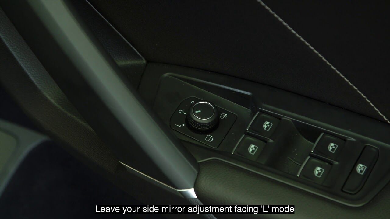 Continental Cars top tips - left hand mirror dips to help you reverse